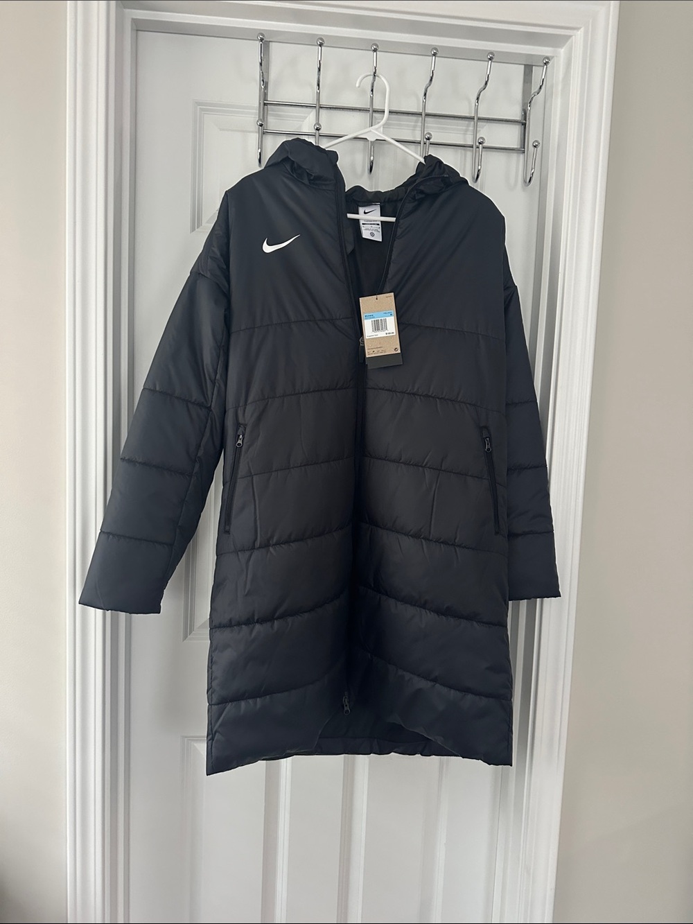 NWT Nike therma fit long Black Hooded Puffer Parka